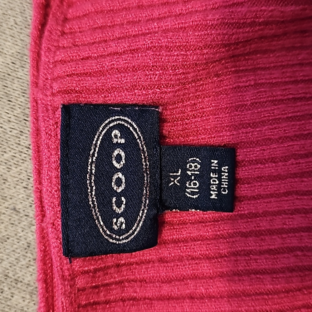 Sweater - Picture 3 of 4